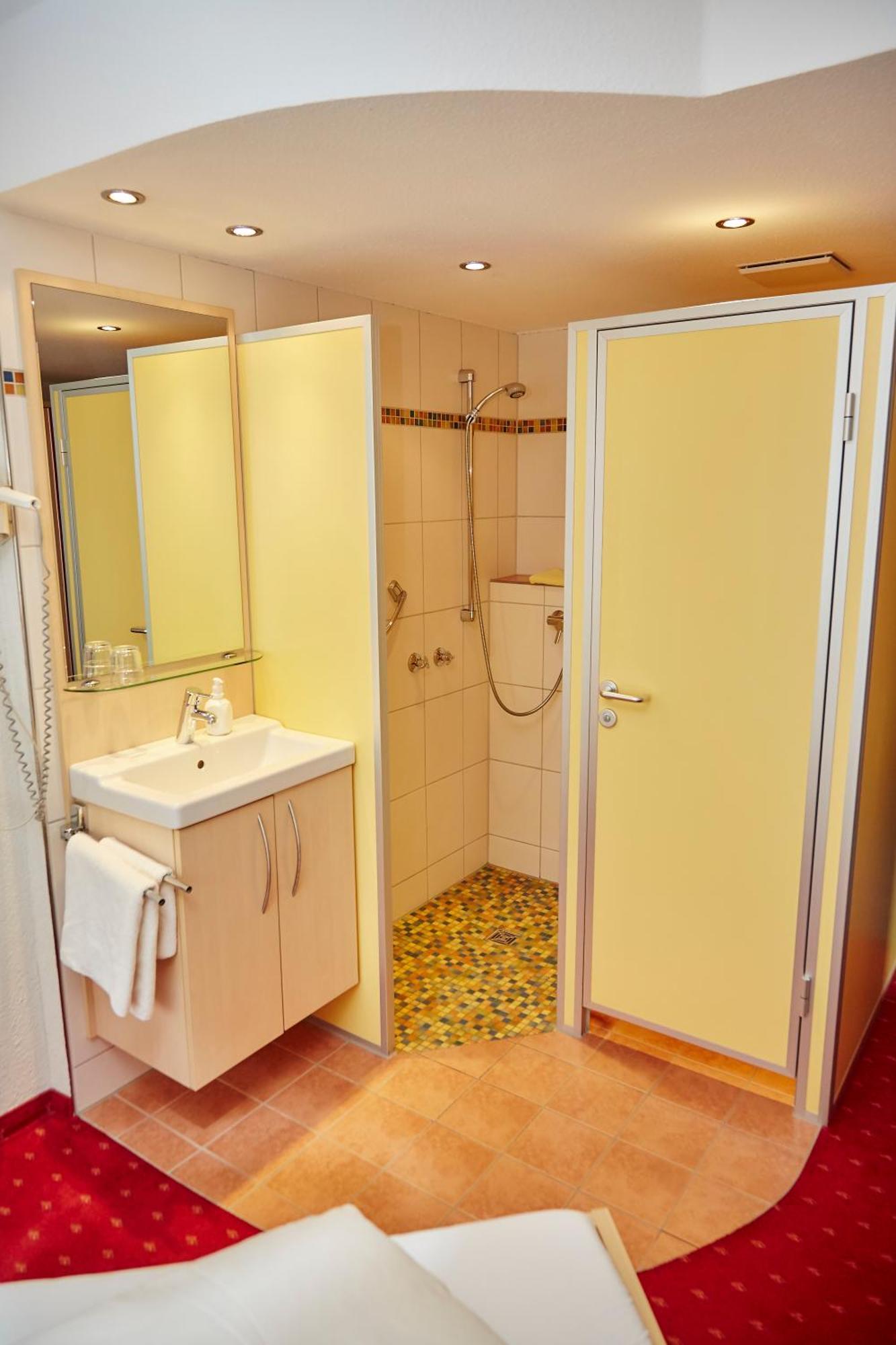 Flair Hotel Landgasthof Roger Löwenstein Kültér fotó